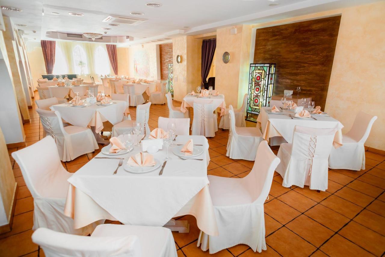 Premier Hotel Shafran Sumy Ngoại thất bức ảnh