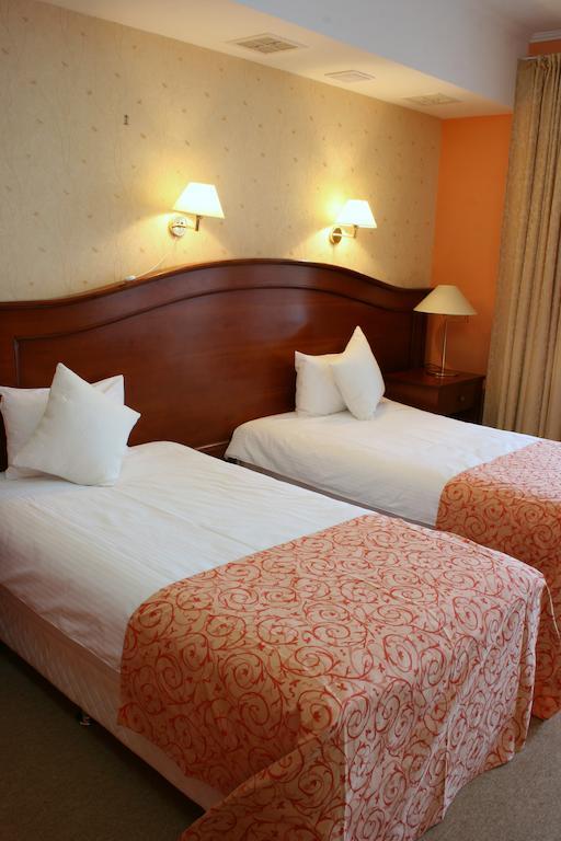 Premier Hotel Shafran Sumy Phòng bức ảnh