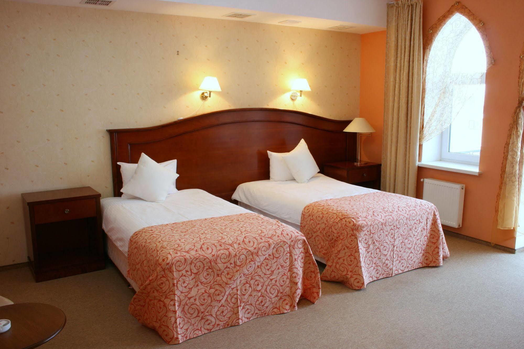 Premier Hotel Shafran Sumy Ngoại thất bức ảnh