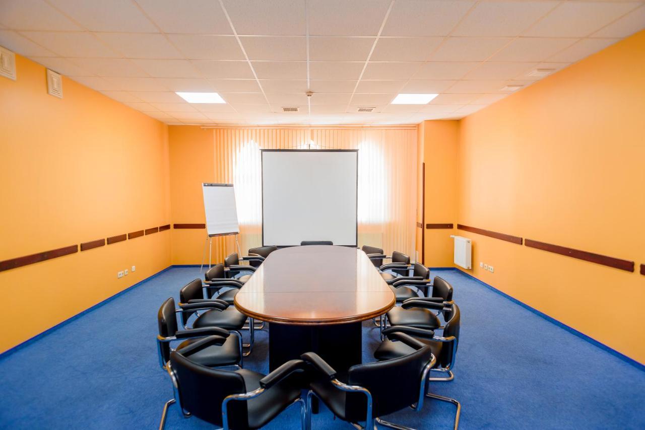 Premier Hotel Shafran Sumy Ngoại thất bức ảnh