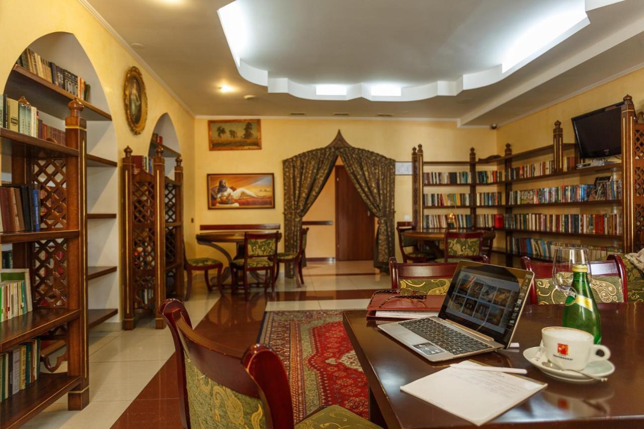 Premier Hotel Shafran Sumy Ngoại thất bức ảnh