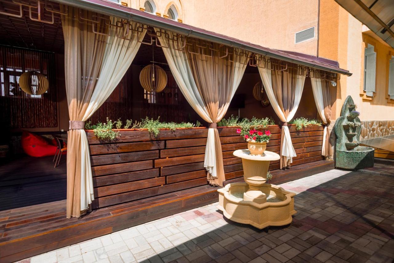 Premier Hotel Shafran Sumy Ngoại thất bức ảnh